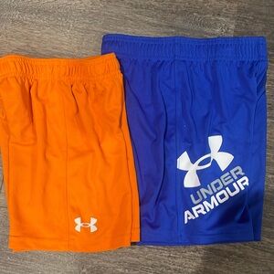 Boys Size 5 Under Armour shorts - good used condition!